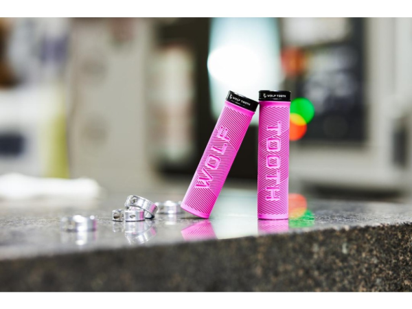Wolf Tooth Echo Lock-On Grip Color